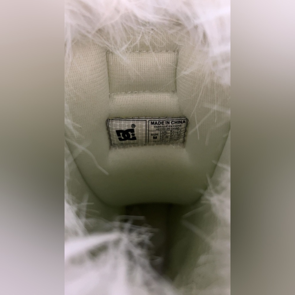White DC Chalet Furry Boots - Picture 6 of 7